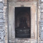 2014.12.15 Bhaktapur 07 Citywalk shrine ResizeBy Donna Yates CC BY-NC-SA