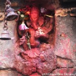 2014.12.15 Bhaktapur 18 Ganseh temple idol and bell ResizeBy Donna Yates CC BY-NC-SA