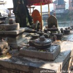 2014.12.15 Bhaktapur 61 Hanuman Ghat lingams ResizeBy Donna Yates CC BY-NC-SA